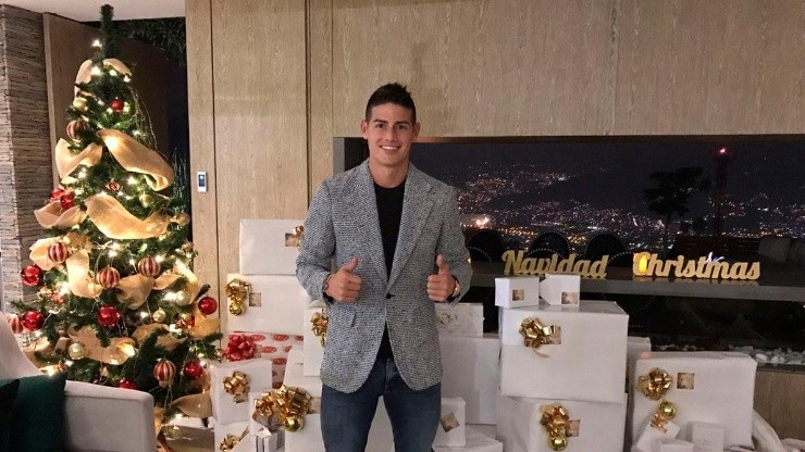 La nueva aparición de James Rodríguez en las redes del Everton por la navidad.