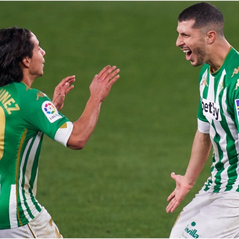 ¿Gol del América? Rodríguez convirtió tras asistencia de Lainez