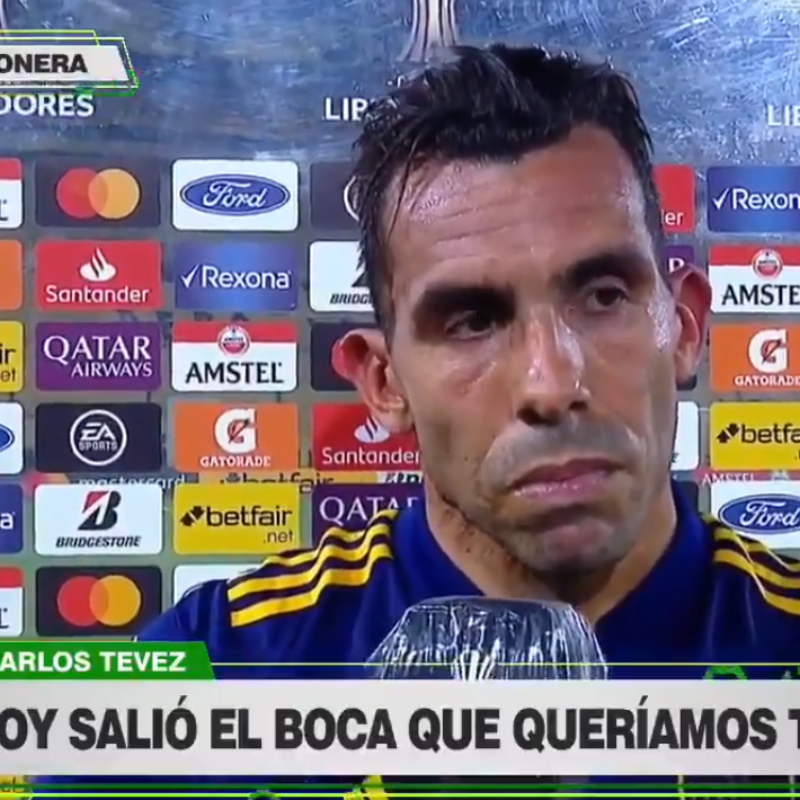 Tevez contó por qué le dejó el penal a Villa: "Ayer pateé 3 y los 3 me los atajó Andrada"