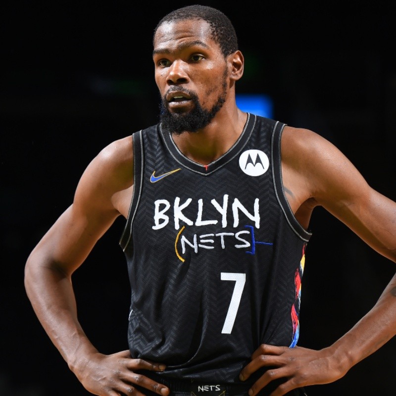 Kevin Durant: How tall is Kevin Durant, which position does he play, and  what is his wingspan? | NBA Player Profile