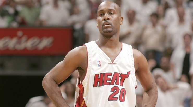 Gary Payton of the Miami Heat stands on the court against the Detroit Pistons. (Getty)