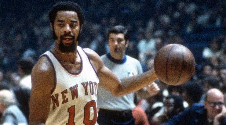 Walt Frazier of the New York Knicks dribbles the ball during circa 1975. (Getty)