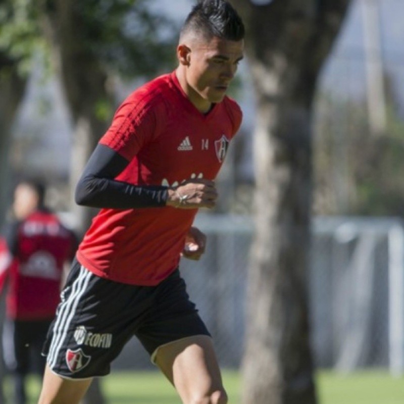 Luis Reyes no entrena Atlas por dar positivo en coronavirus