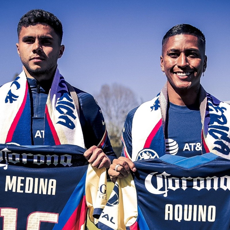 Aquino y Medina posaron con las playeras de América: revelados sus dorsales