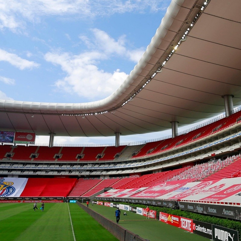 Estadios de Chivas y Atlas iniciarán sin público el Guard1anes 2021