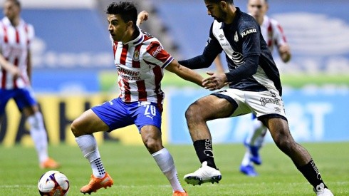 Chivas consiguió un empate en su visita a Puebla por el partido inaugural del Guard1anes 2021
