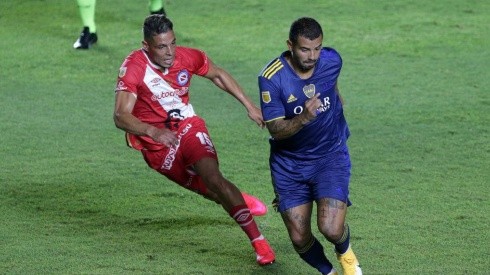 Edwin Cardona durante el empate contra Argentinos.