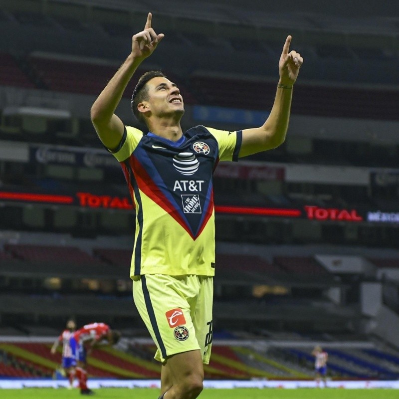 Diego Lainez felicitó a su hermano Mauro por el debut goleador con América