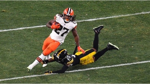 Kareem Hunt vs. the Steelers. (Getty)