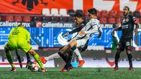 Pumas UNAM promedia la tabla de posiciones del Guard1anes 2021.