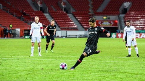 Alario hizo un gol y marcó el camino para la goleada del Bayer Leverkusen