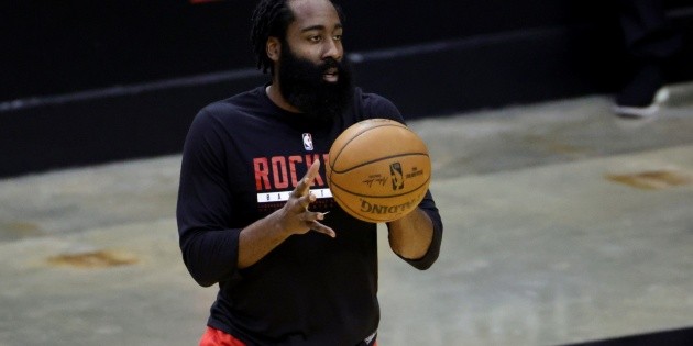 The Houston Rockets will change James Harden: he will go to the Brooklyn Nets or the Philadelphia 76ers