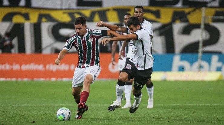 Fluminense foi goleado por 5 a 0 para o Corinthians. Foto: Lucas Merçom