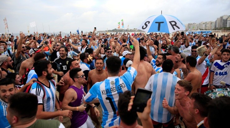 Los hinchas argentinos invadieron Brasil durante todo el mes 
    de la Copa del Mundo. Fuente: Getty Images