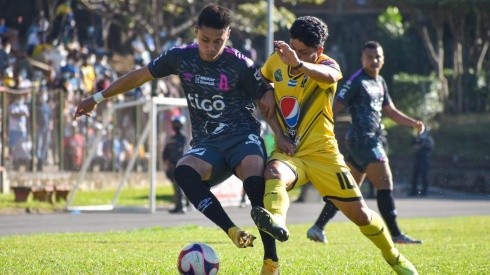 Alianza vs. Once Deportivo por la Liga Mayor de El Salvador