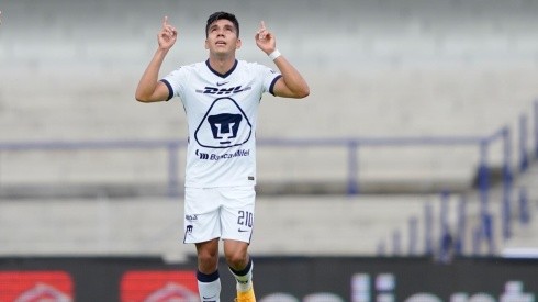 Emanuel Montejano debutó en Pumas con un gol.