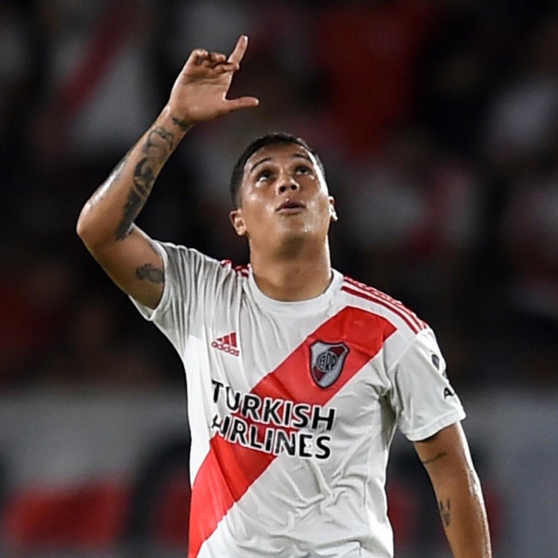 Juanfer Quintero celebró su cumpleaños 28 y los hinchas de River invadieron Twitter