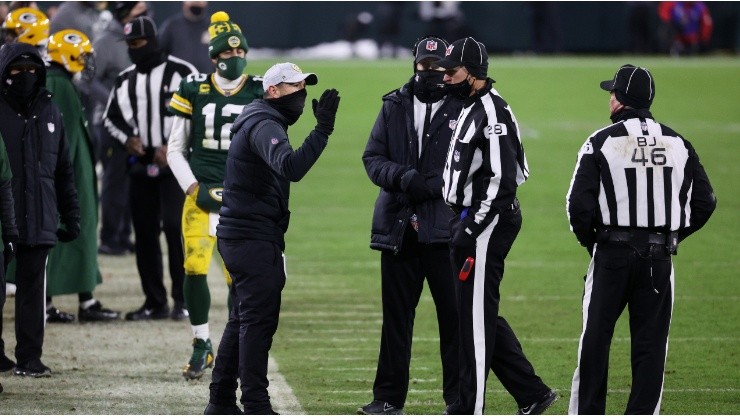 Árbitros del Packers Vs. Buccaneers (Foto: Getty)