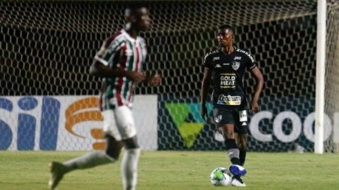 Kanu fue titular este fin de semana en Botafogo.
