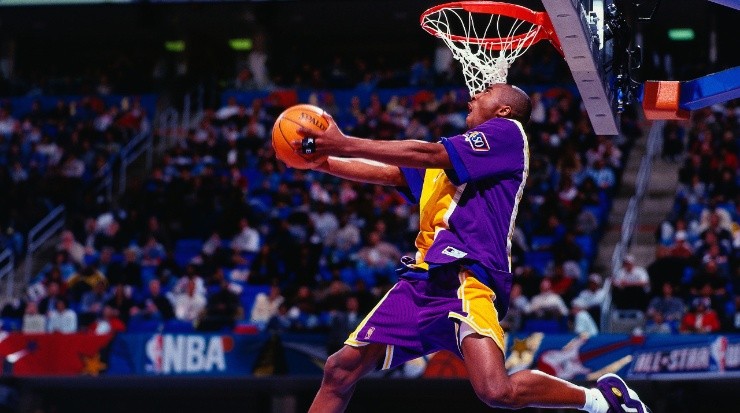 Kobe during the 1997 Slam Dunk Contest. (Getty)
