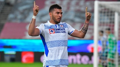 Gol de Juan Escobar para Cruz Azul