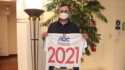 Carlos Bustos dirigirá a su tercer equipo en el fútbol peruano.
