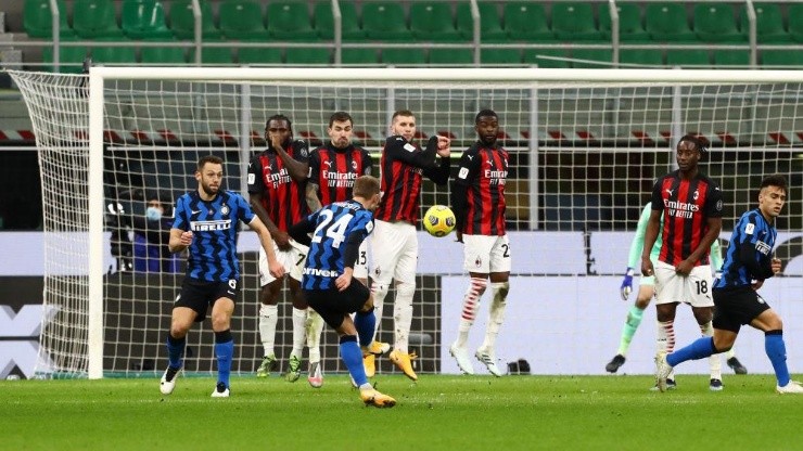 Por este golazo a los 97', Inter eliminó al Milan de la Coppa Italia