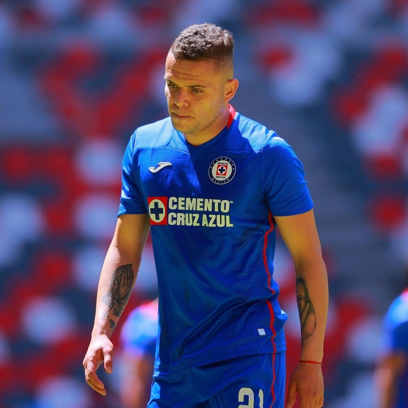 Cruz Azul baraja dos opciones por Jonathan Rodríguez