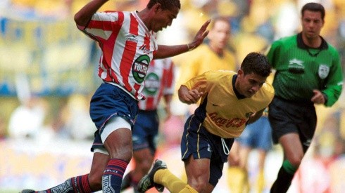 Isella disputó los principales clásicos con Chivas en un año y medio que estuvo en el primer equipo