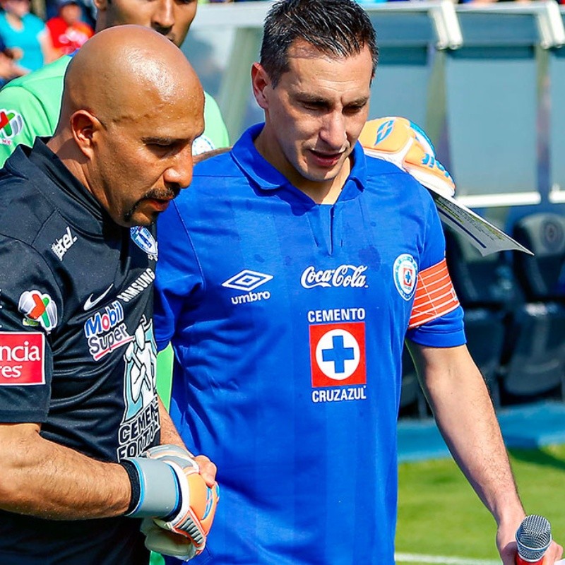 'Conejo' Pérez y 'Chaco' Giménez: 10 cosas que tienen en común los dos últimos ídolos de Cruz Azul