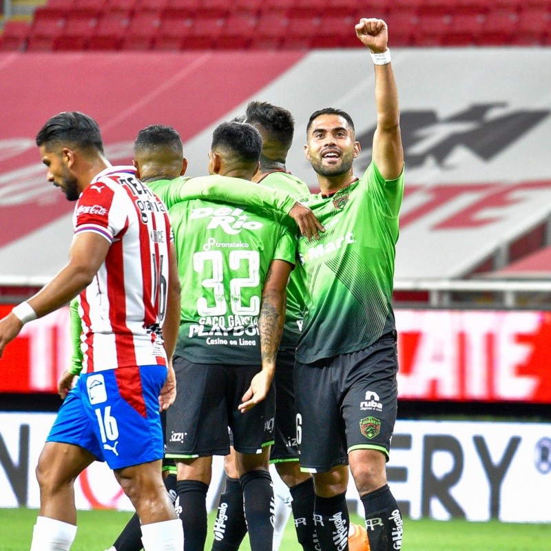 Lujo de Lezcano y golazo de García para que Juárez le marque nuevamente a Chivas