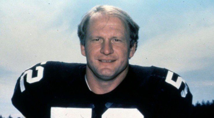 Mike Webster while playing for the Pittsburgh Steelers. (Steelers)