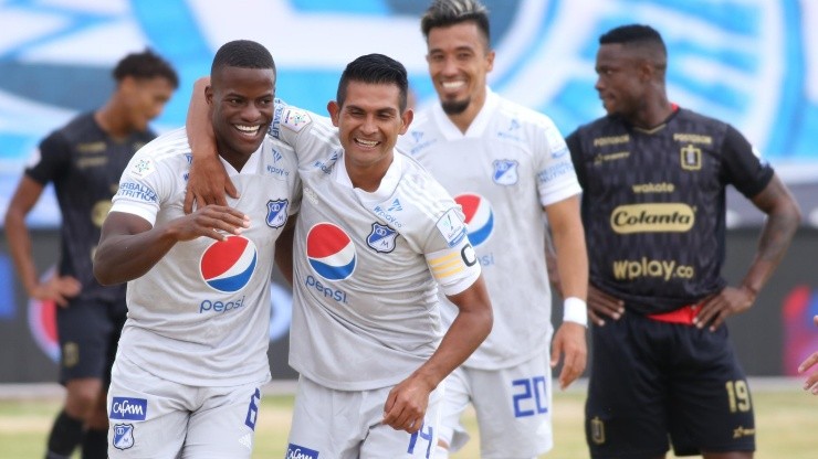 Millonarios venció al Once Caldas 4-3, en un partido sin defensas