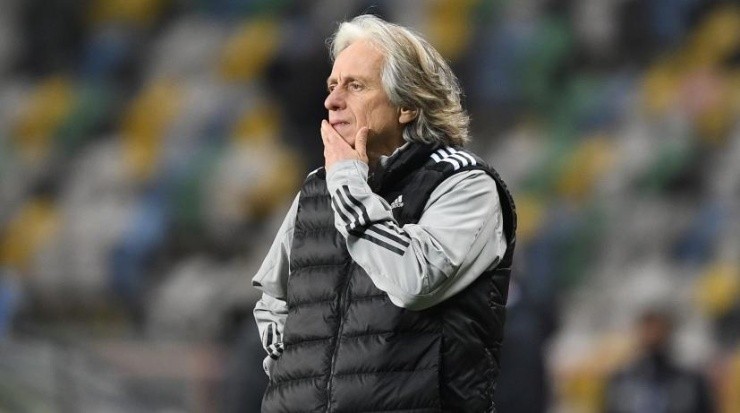 Treinador está pressionado no Benfica - Foto: Getty Images.