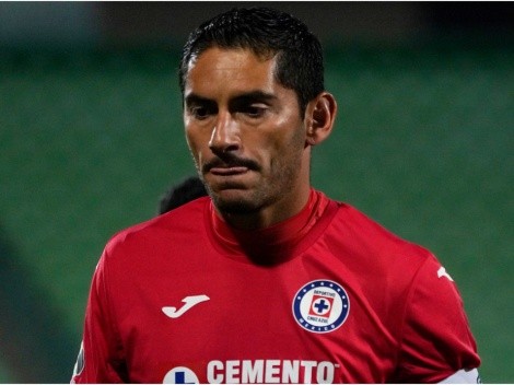 Jesús Corona amenazó a Cruz Azul con jugar en otro equipo
