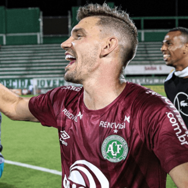 Ceará vê desmanche na Chape e goleiro João Ricardo encaminha acerto com o Vozão