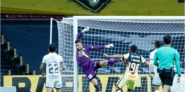 Club America |  VIDEO Santiago Naveda missed an unusual goal without a goalkeeper against Puebla |  League MX