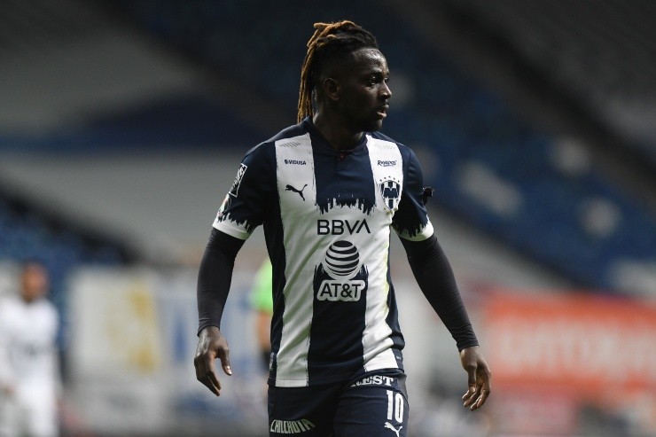 Ake Loba en Rayados de Monterrey