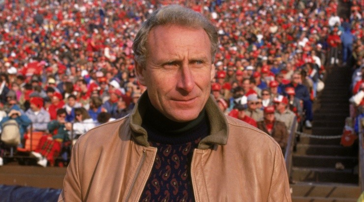 Jan Stenerud attends a game between the San Francisco 49ers and Kansas City Chiefs in 1991. (Getty)