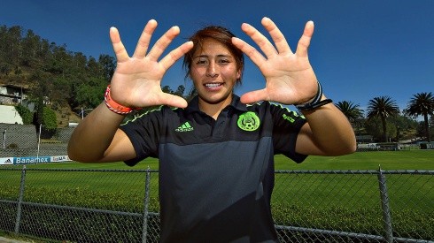 Cecilia Santiago sueña con disputar su tercer Mundial como portera de la Selección mexicana.