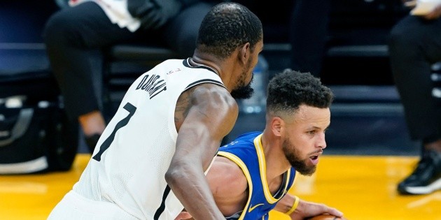 NBA’s Kevin Durant was injured in the Golden State Warriors game against the Brooklyn Nets