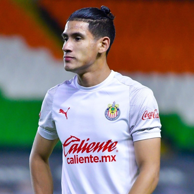 Uriel Antuna sería baja de la Sub-23 y Chivas por positivo de Covid-19