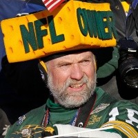 Why are Green Bay Packers fans known as cheese heads?