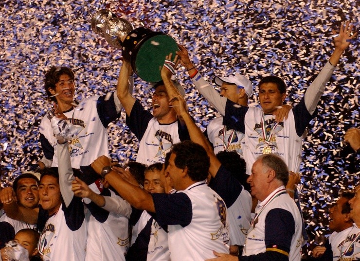 Pumas campeón 2004