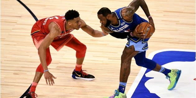 NBA: LeBron in Durant Leads All-Star Game |  Titular title here