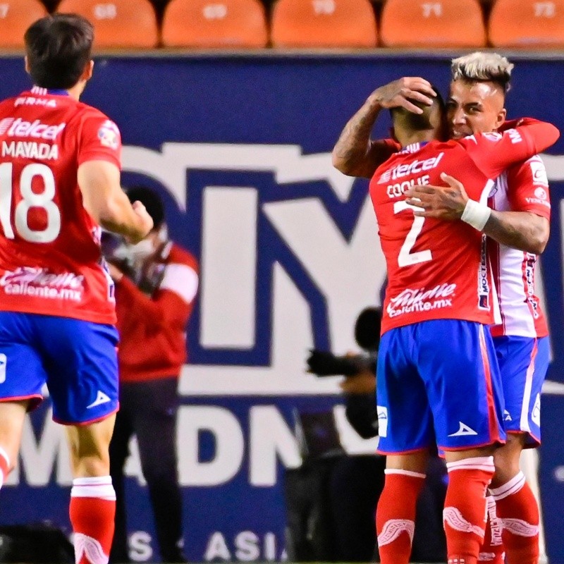 Gracias a Nicolás Ibáñez, Atlético de San Luis le quitó el invicto a Santos Laguna