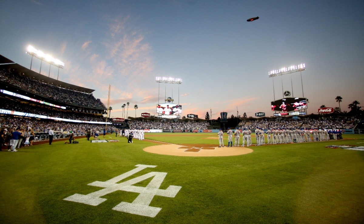 How many MLB teams are in California?