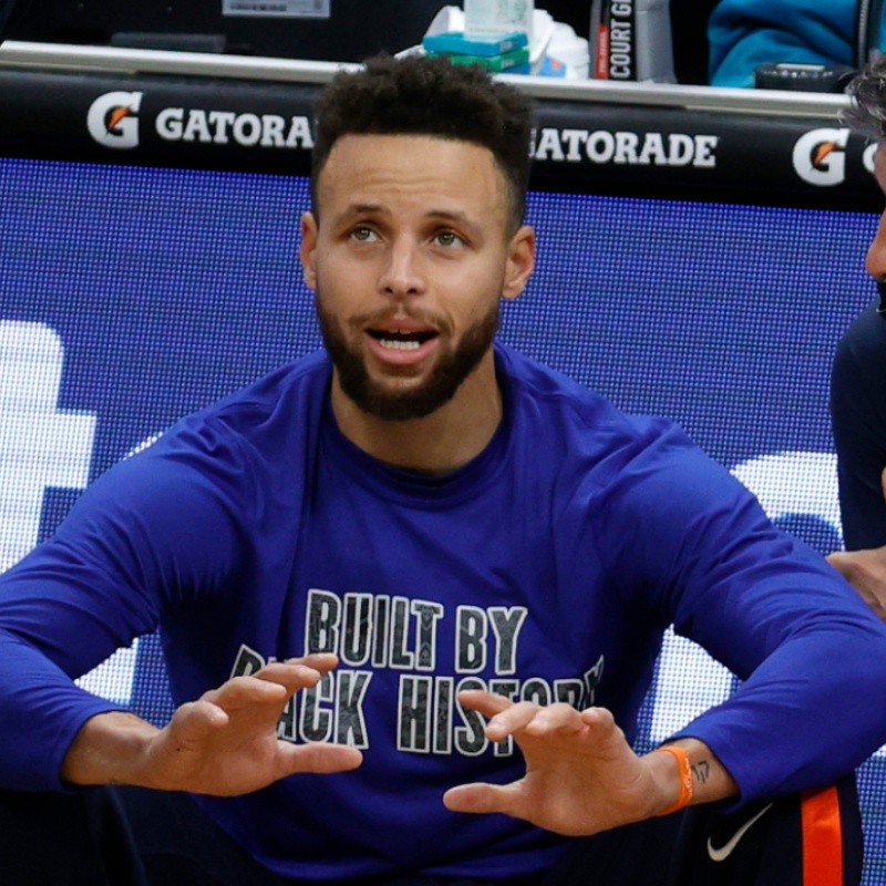 Alarma en Golden State: Curry no inició el juego Warriors vs. Hornets