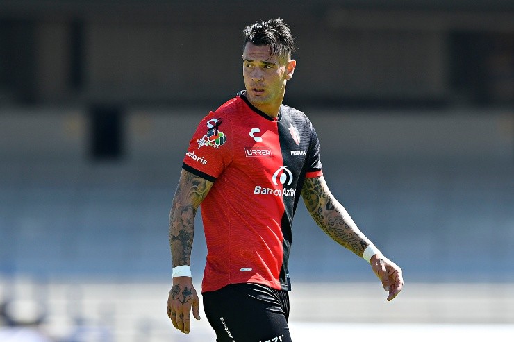 Milton Caraglio en Atlas