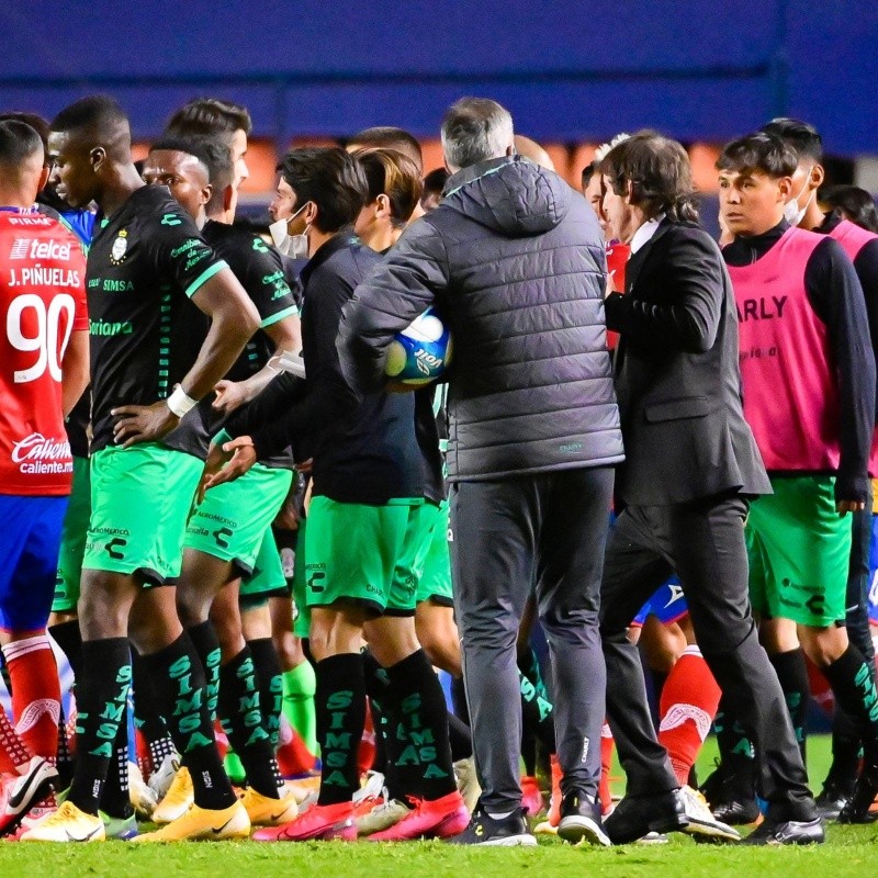 La dura sanción a Félix Torres por agregir a un balonero